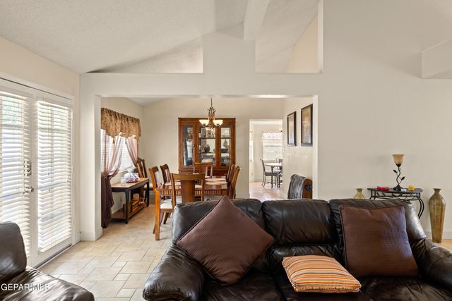 4316 LOMA DE LUNA Drive, El Paso, TX 79934