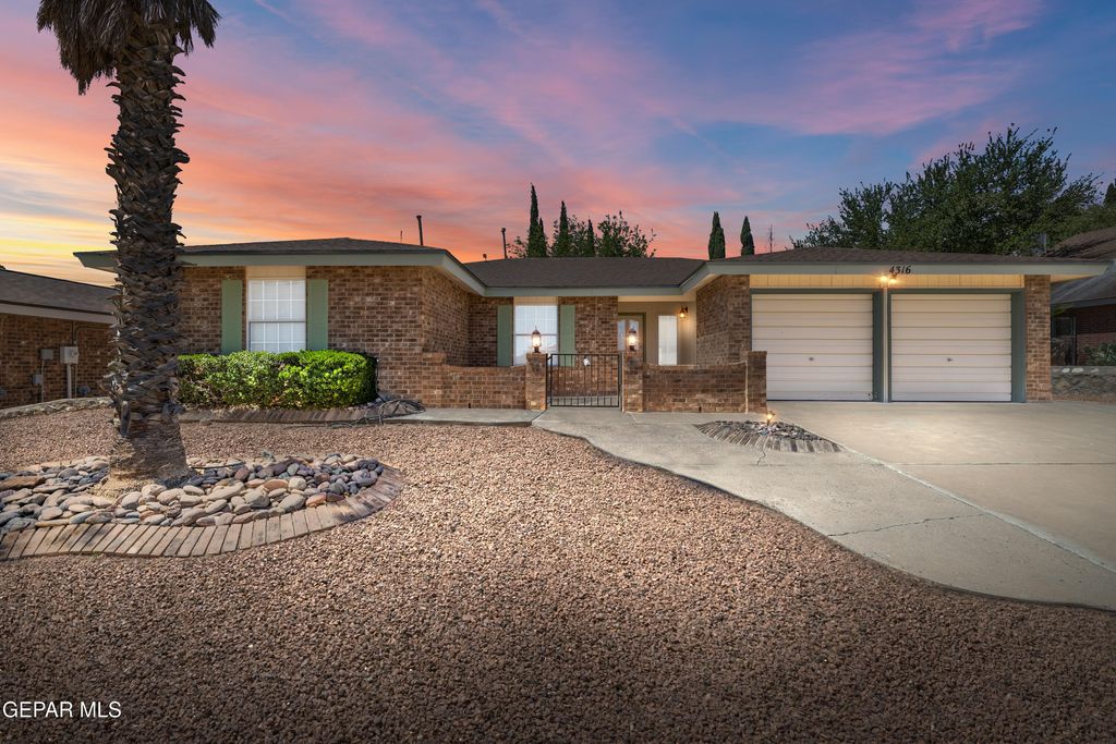 4316 LOMA DE LUNA Drive, El Paso, TX 79934