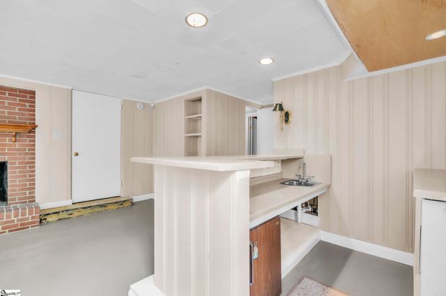 207 Butler Springs Road, Greenville, SC 29615