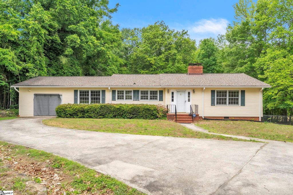 207 Butler Springs Road, Greenville, SC 29615