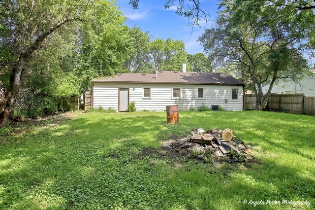 513 Rand Road, Mchenry, IL 60051