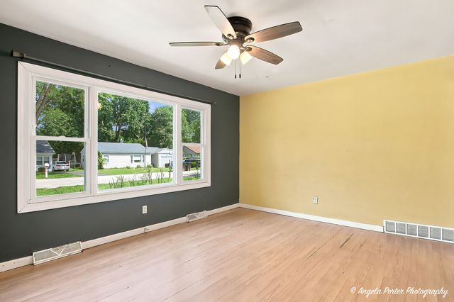 513 Rand Road, Mchenry, IL 60051