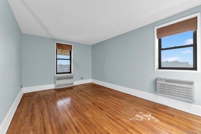 2015 Saint Paul Avenue 6I, Bronx, NY 10461