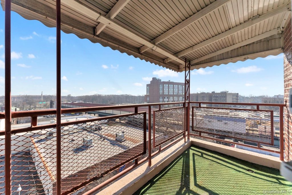 2015 Saint Paul Avenue 6I, Bronx, NY 10461