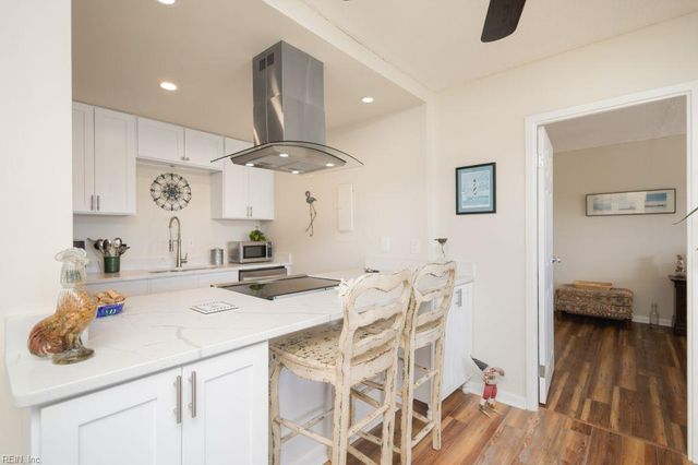 500 Pacific Ave Unit 209, Virginia Beach, VA 23451