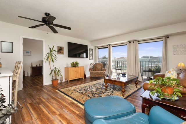 500 Pacific Ave Unit 209, Virginia Beach, VA 23451