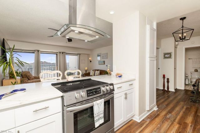 500 Pacific Ave Unit 209, Virginia Beach, VA 23451