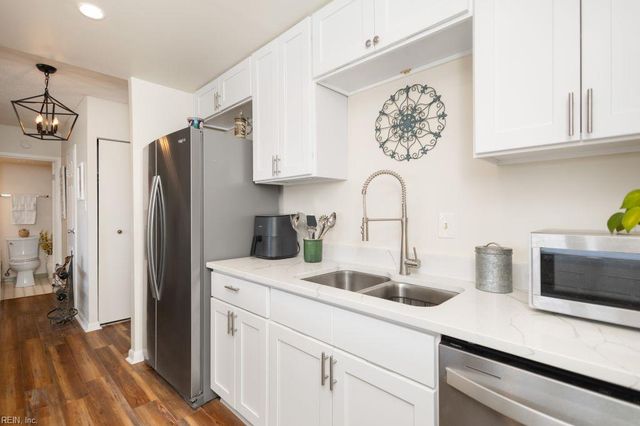 500 Pacific Ave Unit 209, Virginia Beach, VA 23451