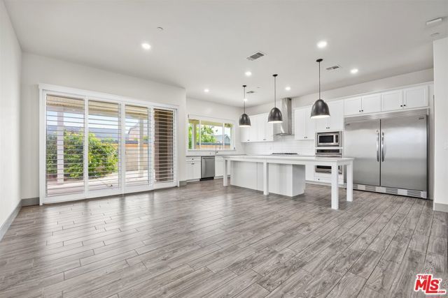 9223 Manor Glen Lane, Shafter, CA 93263