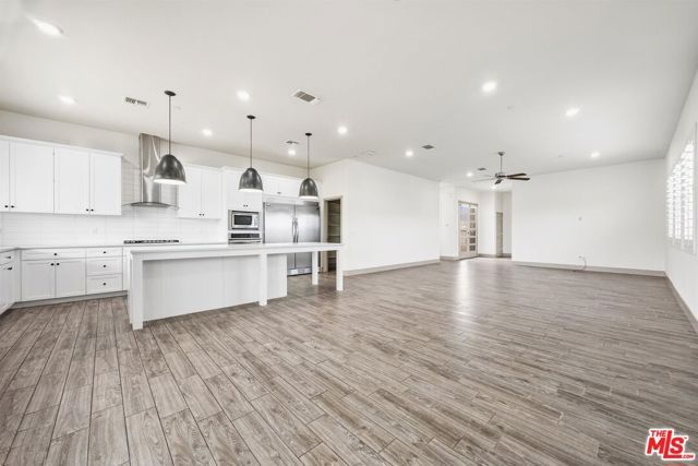 9223 Manor Glen Lane, Shafter, CA 93263