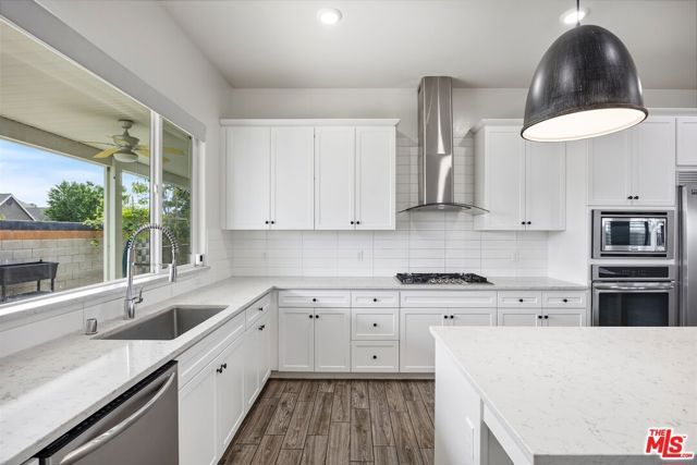 9223 Manor Glen Lane, Shafter, CA 93263