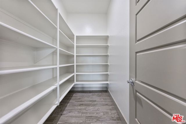 9223 Manor Glen Lane, Shafter, CA 93263