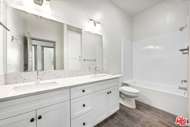 9223 Manor Glen Lane, Shafter, CA 93263