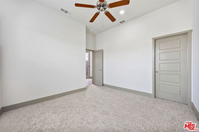 9223 Manor Glen Lane, Shafter, CA 93263