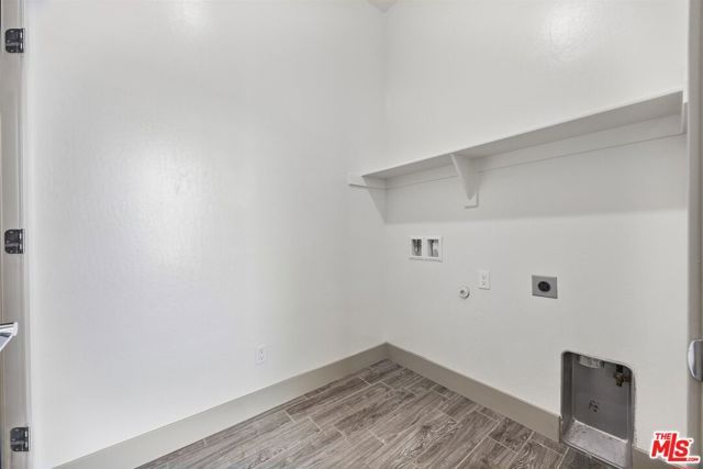 9223 Manor Glen Lane, Shafter, CA 93263