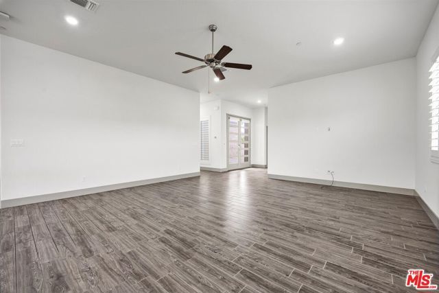 9223 Manor Glen Lane, Shafter, CA 93263