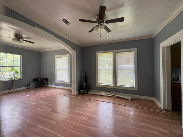 2917 Walnut Street, Greenville, TX 75401