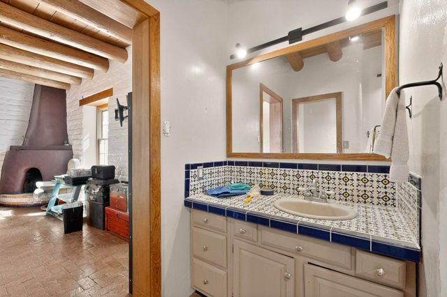 393 Chimaja Road, Corrales, NM 87048