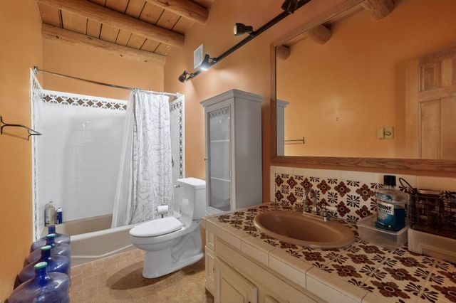 393 Chimaja Road, Corrales, NM 87048