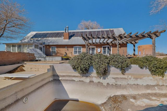 393 Chimaja Road, Corrales, NM 87048