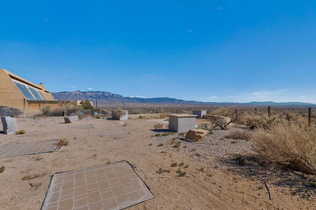 393 Chimaja Road, Corrales, NM 87048