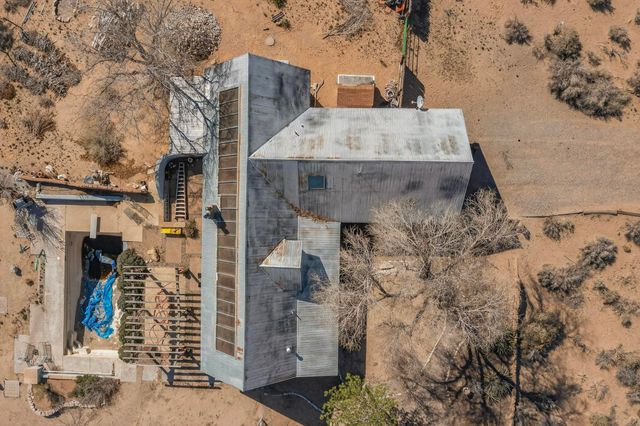 393 Chimaja Road, Corrales, NM 87048