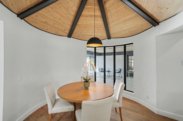 7115 Cosgrove Drive, Dallas, TX 75231