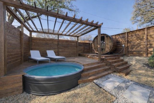 7115 Cosgrove Drive, Dallas, TX 75231