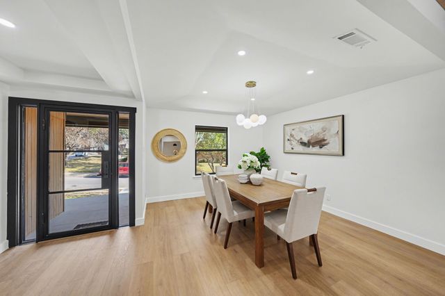 7115 Cosgrove Drive, Dallas, TX 75231