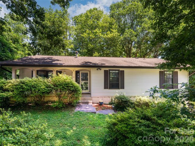 14 Forest Ridge Drive, Arden, NC 28704