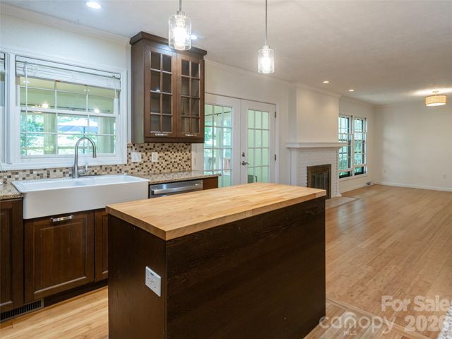 14 Forest Ridge Drive, Arden, NC 28704
