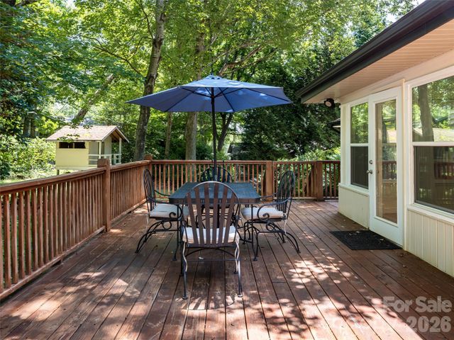 14 Forest Ridge Drive, Arden, NC 28704