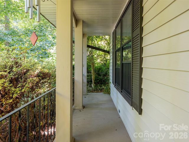 14 Forest Ridge Drive, Arden, NC 28704
