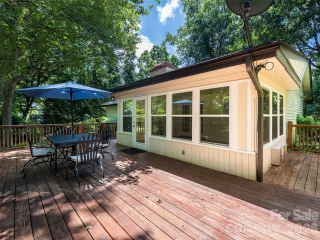 14 Forest Ridge Drive, Arden, NC 28704
