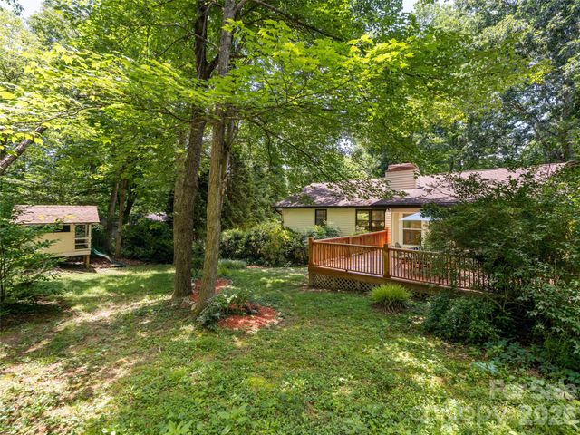 14 Forest Ridge Drive, Arden, NC 28704