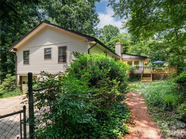 14 Forest Ridge Drive, Arden, NC 28704