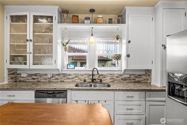 912 Earnest S. Brazill Street, Tacoma, WA 98405