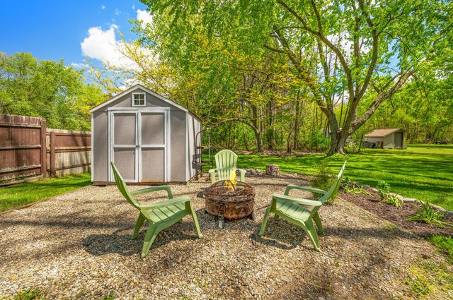 10497 California Road, Lake Charter Twp, MI 49106