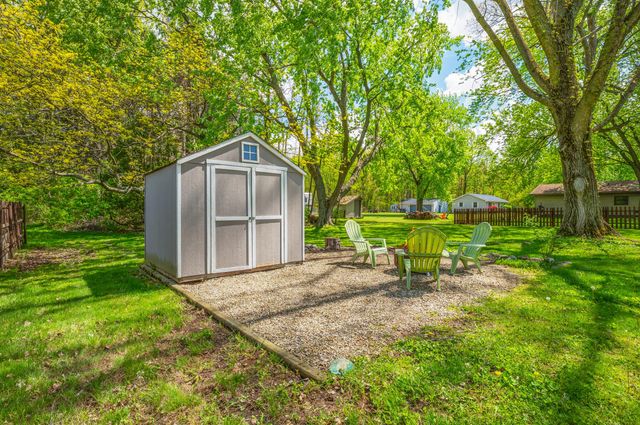 10497 California Road, Lake Charter Twp, MI 49106