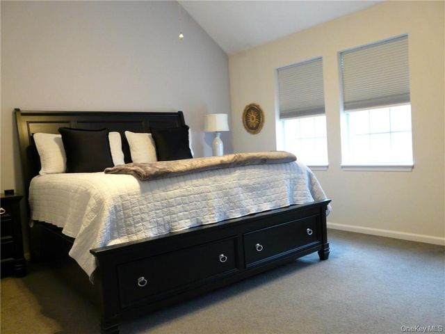 210 Sandpiper Court 210, Yorktown Heights, NY 10598