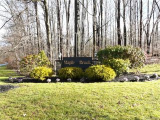210 Sandpiper Court 210, Yorktown Heights, NY 10598
