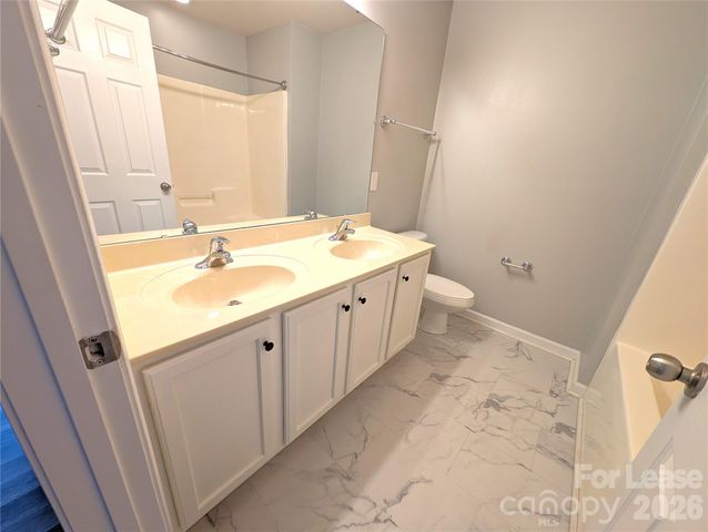 12444 Caracara Court, Charlotte, NC 28278