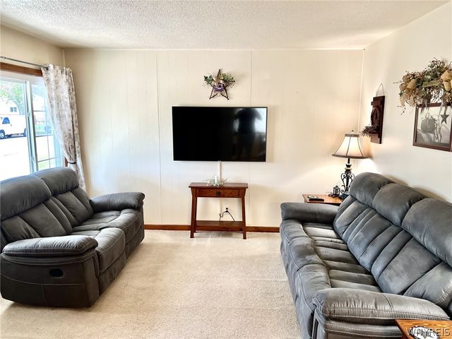 411 78th Street, Niagara Falls, NY 14304