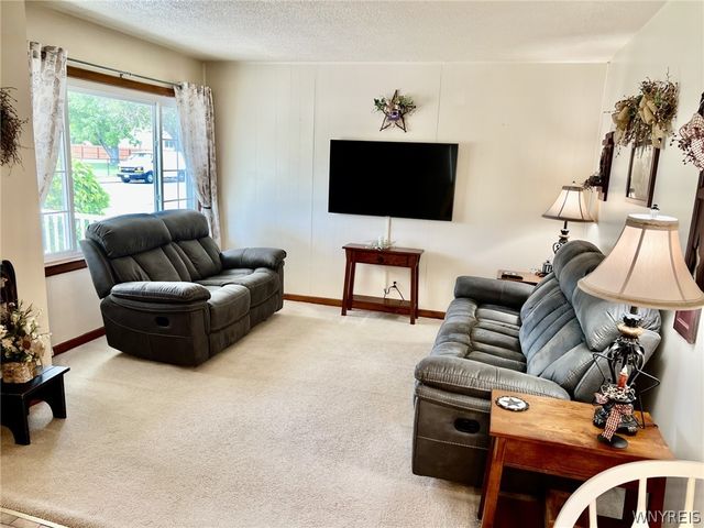 411 78th Street, Niagara Falls, NY 14304
