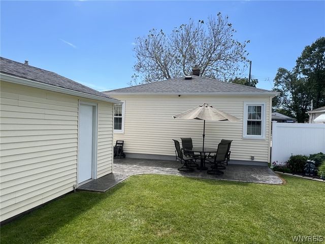 411 78th Street, Niagara Falls, NY 14304