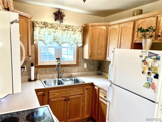 411 78th Street, Niagara Falls, NY 14304