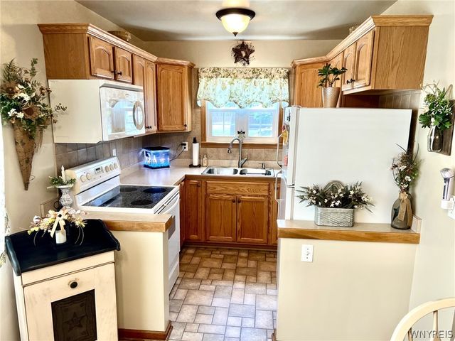 411 78th Street, Niagara Falls, NY 14304