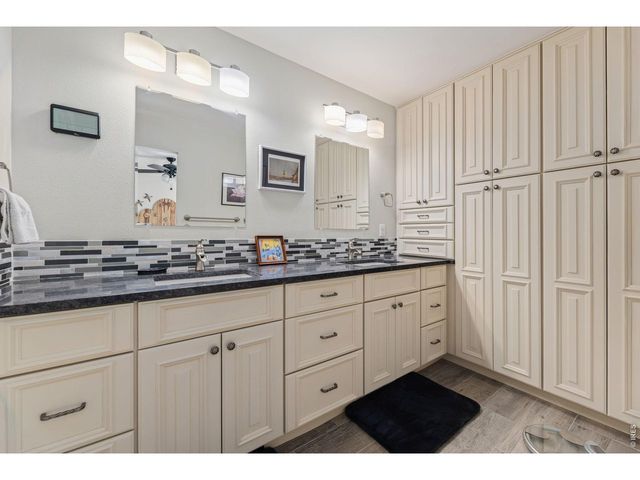 2758 Carriage Dr, Estes Park, CO 80517