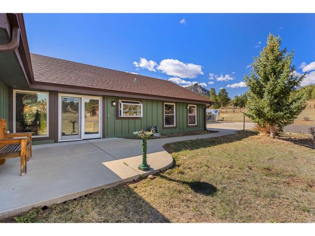 2758 Carriage Dr, Estes Park, CO 80517