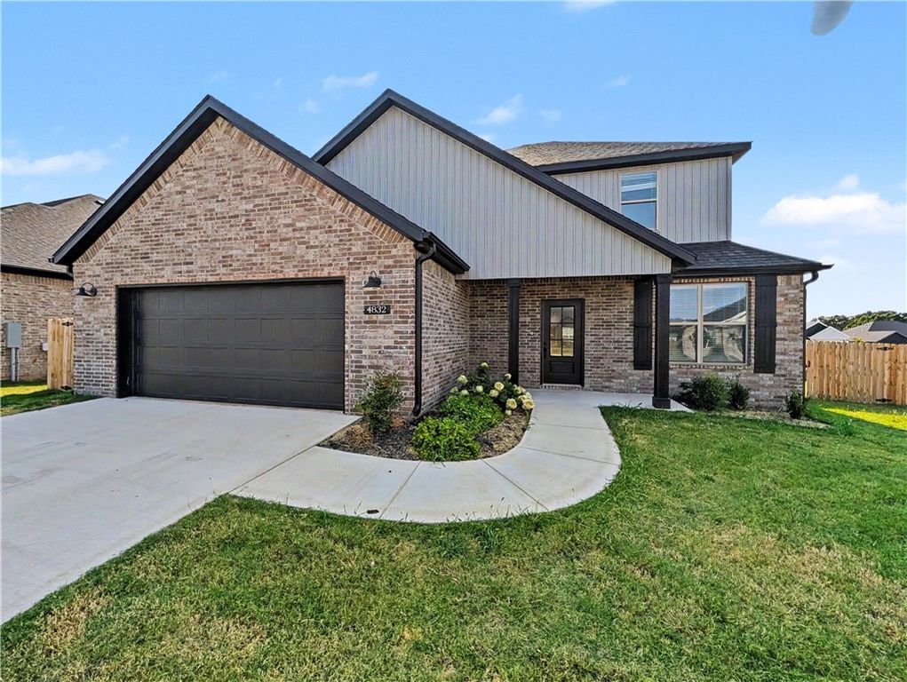 4832 Hawk Street, Springdale, AR 72762